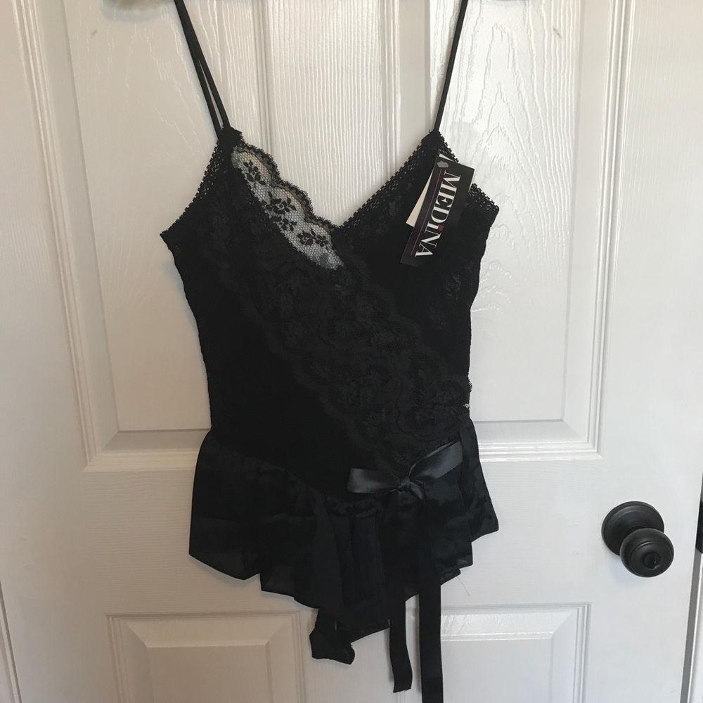 NWT-lace bodysuit
